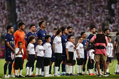 بعد إعادتها.. حسام عبد المجيد يضع الزمالك في المقدمة أمام الأهلي من ركلة جزاء (فيديو)